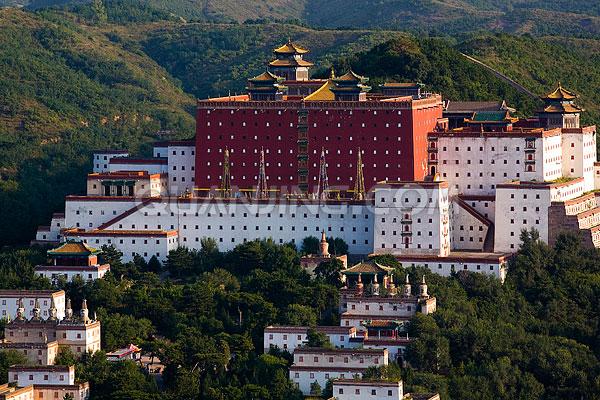 承德避暑山莊、普寧寺、小布達(dá)拉宮、棒槌山雙