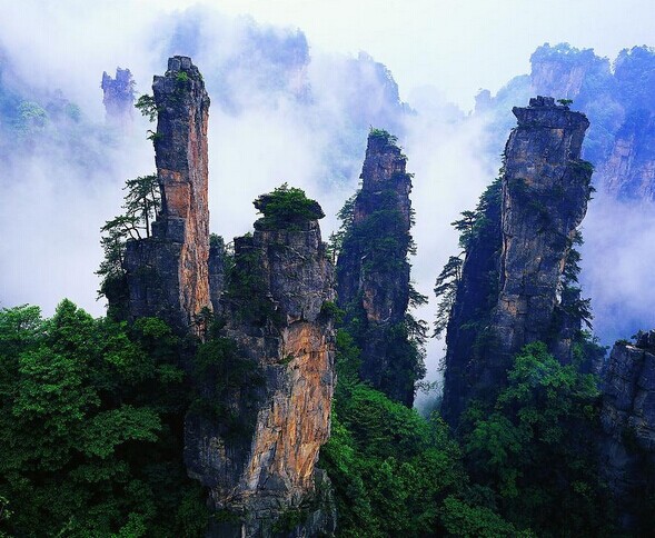 黃山、九華山祈福、船游新安江山水畫廊、徽州