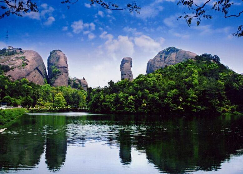 廬山三疊泉瀑布、婺源、江嶺梯田、三清山、景