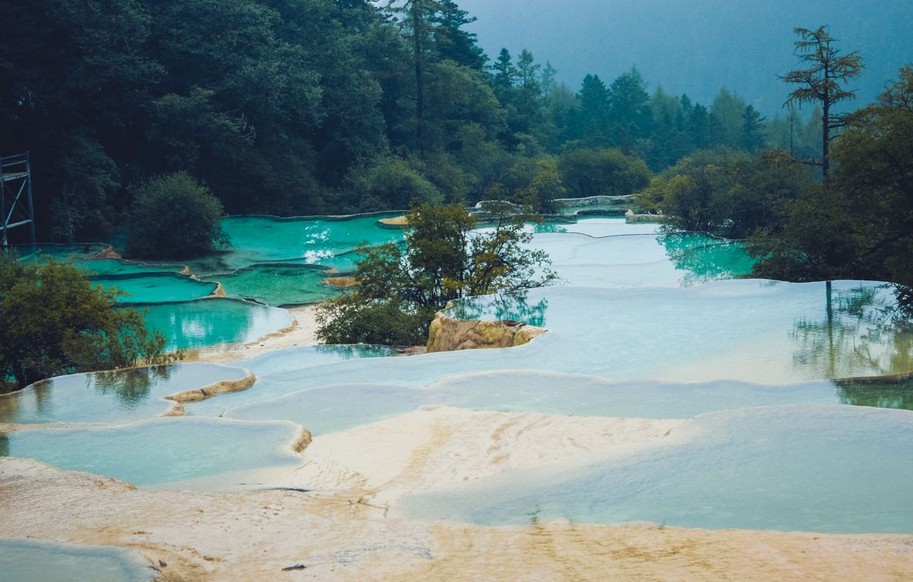 成都、九寨溝、黃龍、青城山、都江堰雙臥8日