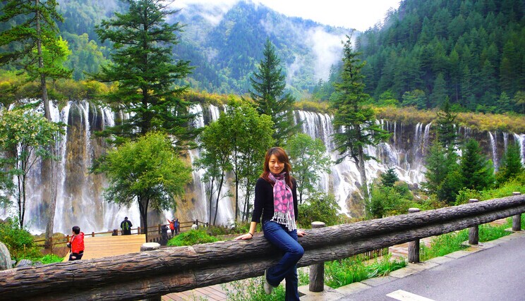 成都、九寨溝、黃龍、樂(lè)山、峨眉山雙飛7日**純