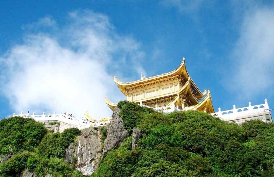 九寨黃龍、峨眉樂山、青城山都江堰雙臥10日**