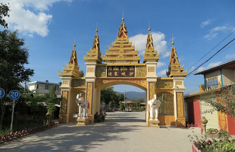 昆明、騰沖、芒市、瑞麗三飛/四飛6日