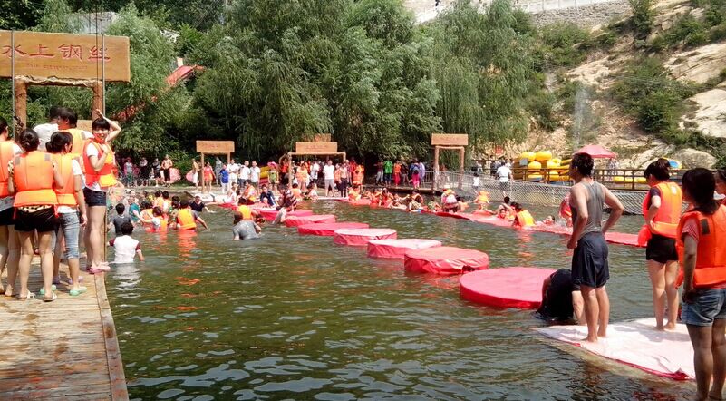 清涼谷、水上娛樂、真人CS或團(tuán)隊(duì)拓展 2日