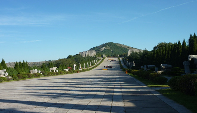 西安兵馬俑、法門寺、乾陵、明城墻臥飛四日